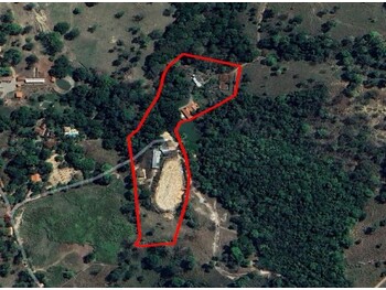 Área Rural e Loja em leilão - Estrada Vicinal, s/nº - Carmo do Cajuru/MG - Banco Bradesco S/A | Z35054