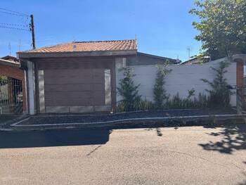 Casa em leilão - Rua José Salomé, 26 - Araras/SP - Banco Santander Brasil S/A | Z35290