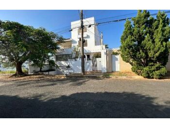 Casa em leilão - Rua Adolfo José Bernardo, 218 - São João da Boa Vista/SP - Itaú Unibanco S/A  | Z35378