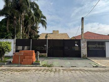 Casa em leilão - Av Edson Vieira Carreira, 887 - Peruíbe/SP - Banco Santander Brasil S/A | Z35533