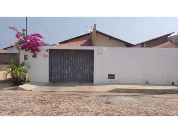 Casa em leilão - Rua Carlos Fontinele Adrião, 210 - Parnaíba/PI - Banco Santander Brasil S/A | Z35533