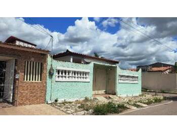 Casa em leilão - Rua C, 112 - Aracati/CE - Banco Santander Brasil S/A | Z35513
