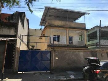 Casa em leilão - Rua Soares DAndreia,  - Duque de Caxias/RJ - Banco Santander Brasil S/A | Z35533