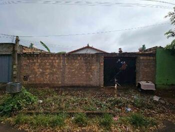 Casa em leilão - Rua Joaquim Honório Da Silva, 114 - Uberaba/MG - Banco Santander Brasil S/A | Z35533