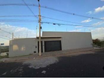 Casa em leilão - Rua Lourival Honório de Oliveira, 233 - Sertãozinho/SP - Banco Santander Brasil S/A | Z35513