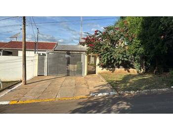 Casa em leilão - Rua João de Andrade Vieira, 355 - Camapuã/MS - Banco Santander Brasil S/A | Z35513