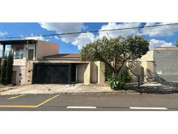 Casa em leilão - Avenida Miguel Calil, 545 - Catanduva/SP - Rodobens Administradora de Consórcios Ltda | Z35541