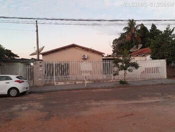 Casa em leilão - Rua Nossa Senhora Aparecida, 1515 - Guaraçaí/SP - Banco Santander Brasil S/A | Z35513