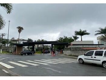 Casa em leilão - Avenida Cianita, 205 - Arujá/SP - Banco Bradesco S/A | Z35614