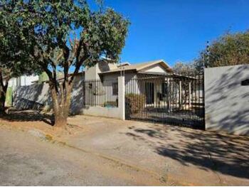 Casa em leilão - Avenida Rio Dejaneiro, 660 - Lucas do Rio Verde/MT - Banco Santander Brasil S/A | Z35533