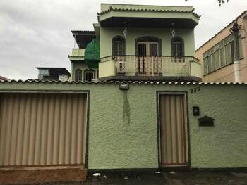 Casa em leilão - Rua Alcides Maia, 235 - Rio de Janeiro/RJ - Banco Santander Brasil S/A | Z35513