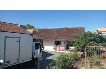 Casa em leilão - Rua José Titz, 430 - Jaraguá do Sul/SC - Banco Santander Brasil S/A | Z35513