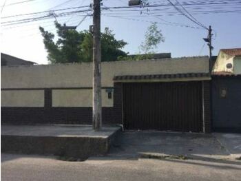 Casa em leilão - Avenida Cidade De Campos, 457 - São Gonçalo/RJ - Banco Santander Brasil S/A | Z35533