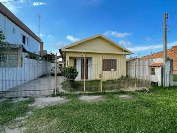 Casa em leilão - Rua São Luiz, 1426 - Pelotas/RS - Banco Santander Brasil S/A | Z35513