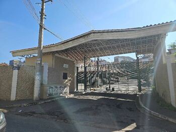 Casa em leilão - Rua Maria Candida Ferreira Lacerda, 607 - Carapicuíba/SP - Banco Santander Brasil S/A | Z35533