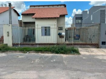 Casa em leilão - Rua Aratinga, 49 - Luís Eduardo Magalhães/BA - BRB - BANCO DE BRASÍLIA S.A | Z35529