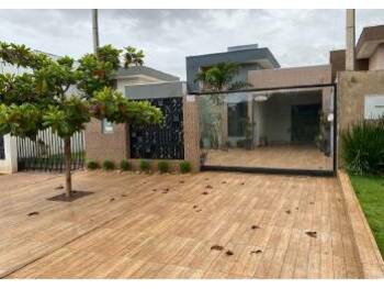 Casa em leilão - Rua Guanabara, 150 - Assis Chateaubriand/PR - Banco Santander Brasil S/A | Z35513