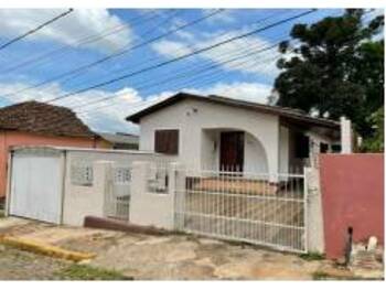 Casa em leilão - Rua Gabriel Leon, 865 - Cachoeira Do Sul/RS - Banco Santander Brasil S/A | Z35513