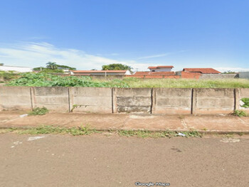 Casa em leilão - Rua Alan Moraes de Oliveira, lotes 10 e 11 - Ituiutaba/MG - Banco Cooperativo Sicoob S.A. | Z35548