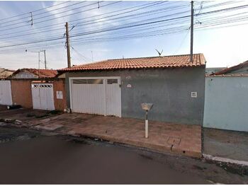 Casa em leilão - Rua Bruna Francielli Carvalho, 159 - Barrinha/SP - Banco Bradesco S/A | Z35542