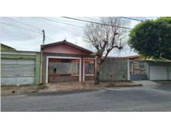 Casa em leilão - Rua Alberto Conceição Dos Santos, 544 - Araçatuba/SP - Banco Santander Brasil S/A | Z35533