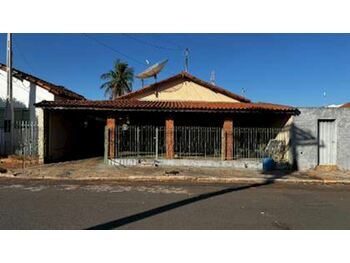 Casa em leilão - Rua Nossa Senhora Do Livramento, 367 - União Paulista/SP - Banco Santander Brasil S/A | Z35533