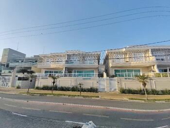 Casa em leilão - Avenida Miguel Estefno, 2883 - Guarujá/SP - Banco Santander Brasil S/A | Z35533