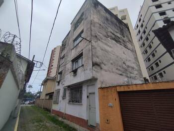 Apartamentos e Flats em leilão - Travessa 22 de Janeiro, 37 - São Vicente/SP - Banco Santander Brasil S/A | Z35513
