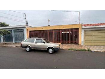 Casa em leilão - Rua Júlio de Mesquita, 880 - Ribeirão Preto/SP - Banco Santander Brasil S/A | Z35533