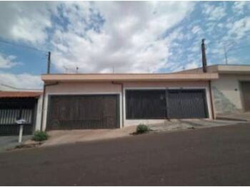 Casa em leilão - Rua Luiz Arnaldo Wenzel, 80 - São Carlos/SP - Banco Santander Brasil S/A | Z35533