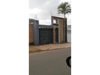 Casa em leilão - Rua Francisco Martins De Souza, 2893 - Juazeiro do Norte/CE - Banco Santander Brasil S/A | Z35533