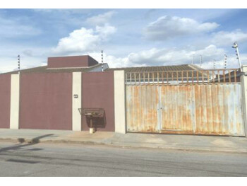 Casa em leilão - Rua Quatro, 112 - Cuiabá/MT - Banco Bradesco S/A | Z35825