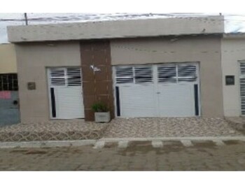 Casa em leilão - Rua Ana Eulina da Rocha, 190 - Santa Cruz do Capibaribe/PE - Itaú Unibanco S/A  | Z35906