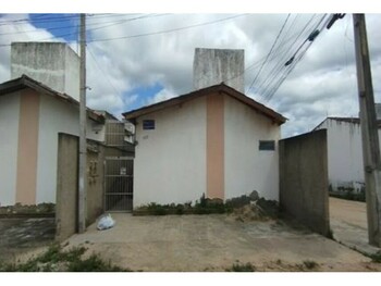 Casa em leilão - Rua Japiassu, 100 - Pesqueira/PE - Itaú Unibanco S/A  | Z35906