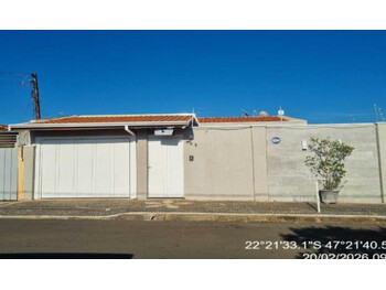 Casa em leilão - Rua Doutor Roberto Mercatelli, 103 - Araras/SP - Banco Bradesco S/A | Z36056