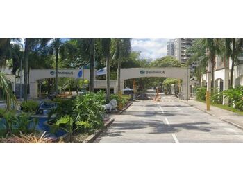 Apartamentos e Flats em leilão - Rua Jacarandás da Península, 900 - Rio de Janeiro/RJ - Itaú Unibanco S/A  | Z35842