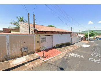 Casa em leilão - Rua Galdino Taveiros, 524 - Serra Azul/SP - Banco Bradesco S/A | Z35979