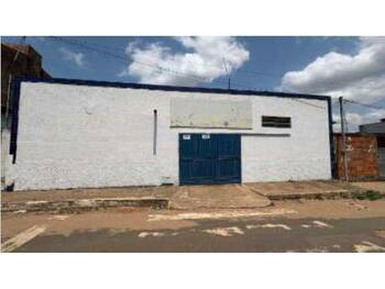 Prédio Comercial em leilão - Rua São Francisco, 863 - Imperatriz/MA - Banco Santander Brasil S/A | Z35986