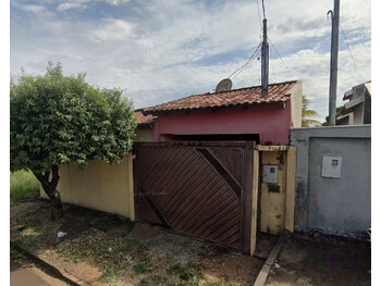 Casa em leilão - Rua Lázaro Adriano, 93 - Cassilândia/MS - Banco Santander Brasil S/A | Z36245