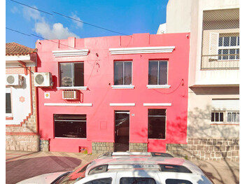 Casa em leilão - Rua General João Teles, 1295 - Bagé/RS - Banco Santander Brasil S/A | Z35586