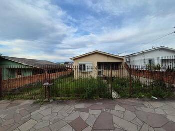 Casa em leilão - Rua Radialista Fredy Germano, 287 - Santa Maria/RS - Banco Santander Brasil S/A | Z36181