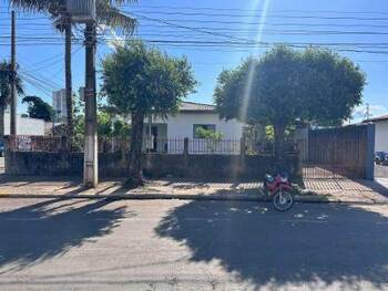 Casa em leilão - Avenida Mato Grosso, 1289-NE - Campo Novo do Parecis/MT - Banco Santander Brasil S/A | Z36181