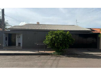 Casa em leilão - Rua Justino Carnevalle, 194 - Ourinhos/SP - Banco Bradesco S/A | Z36136