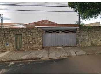 Casa em leilão - Avenida São Paulo, 1570 - Araraquara/SP - Banco Santander Brasil S/A | Z36181