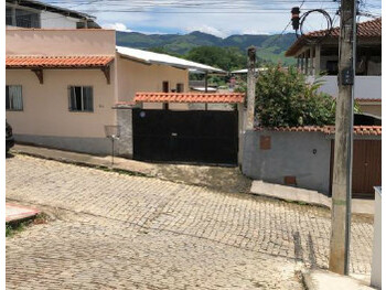 Casa em leilão - Rua José Ferreira, 114 - Jerônimo Monteiro/ES - Banco Bradesco S/A | Z36136