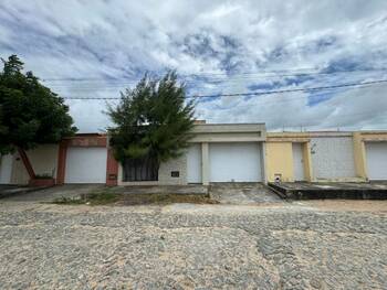 Casa em leilão - Rua Ubirajara Rocha Fontenele, 2175 - Camocim/CE - Banco Santander Brasil S/A | Z36181