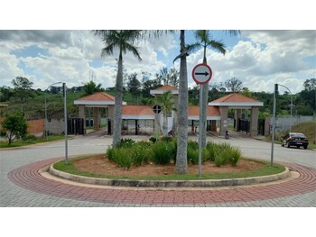 Terrenos e Lotes em leilão - Rua Lilita Abreu Salles, s/nº - Valinhos/SP - ACIONA REALTY ASSESSORIA E GESTAO LTDA | Z36143