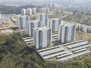 Apartamentos e Flats em leilão - Rua Carlos Hummel Guimarães, 705 - Jundiaí/SP - F A Oliva & Cia Ltda | Z35957