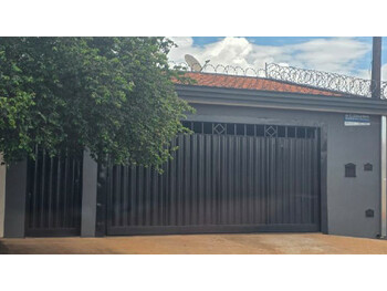 Casa em leilão - Rua Antônio Carlos Escudeiro, 230 - Ribeirão Preto/SP - Banco Bradesco S/A | Z36477