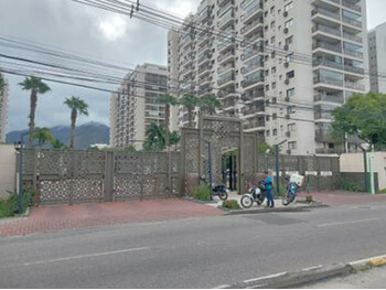 Apartamentos e Flats em leilão - Estrada Coronel Pedro Corrêa, 140 - Rio de Janeiro/RJ - Banco Santander Brasil S/A | Z35828